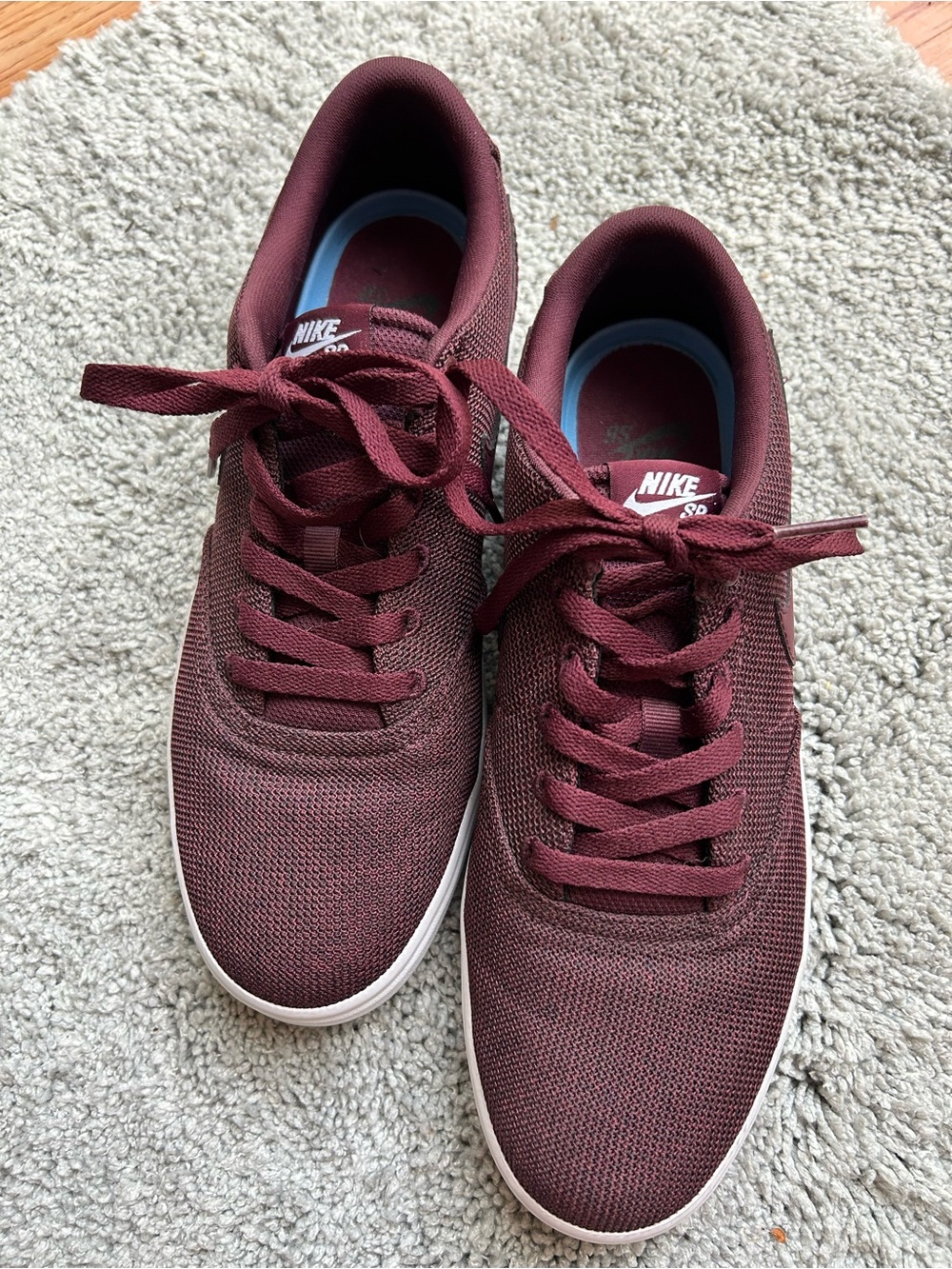 Nike Women‘s SB Check Solar Sneakers